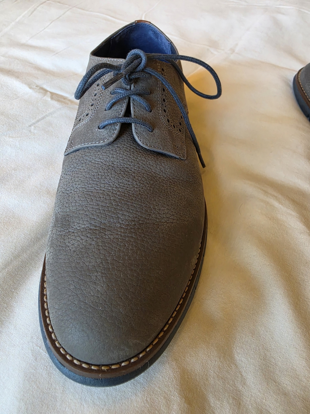 Johnston & Murphy Men's Taupe Gray Derby with Blue Laces